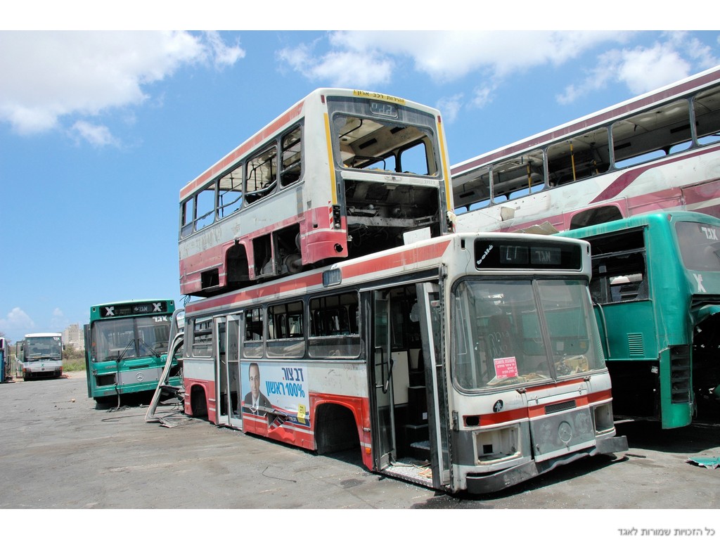 "וינוחו בשלום על משכבם"