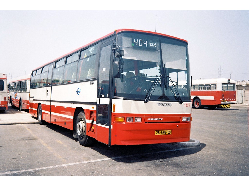 70 שנות רכש אוטובוסים