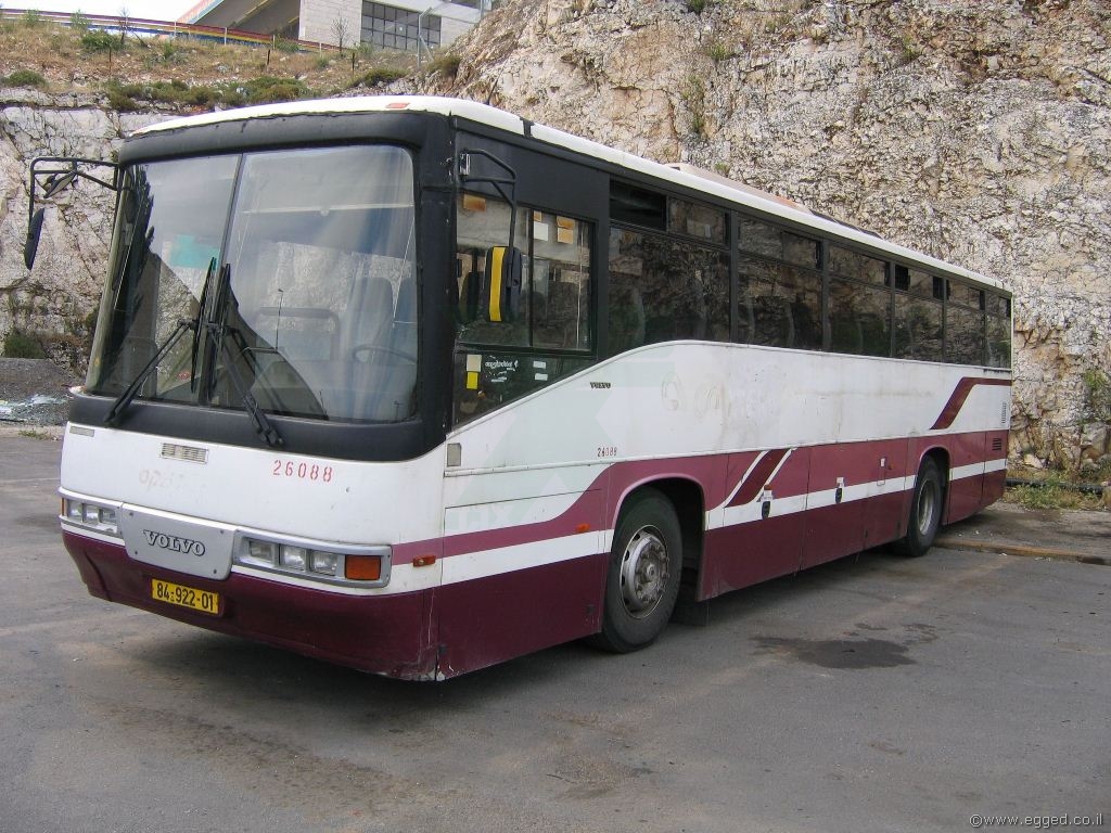 אוטובוס הוולוו B10B הראשון שהגיע לאגד