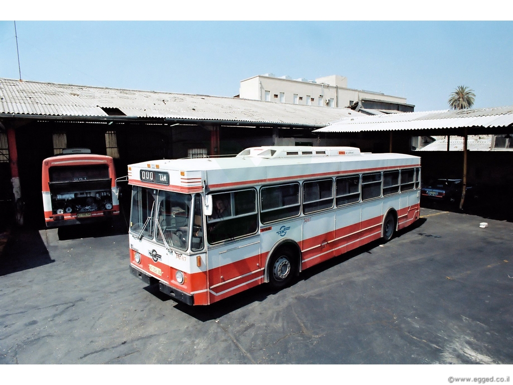 סיפורו של אוטובוס המרצדס העירוני שנבנה בארץ