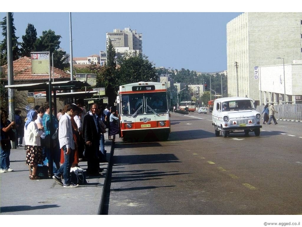 סיפורו של אוטובוס המרצדס העירוני שנבנה בארץ