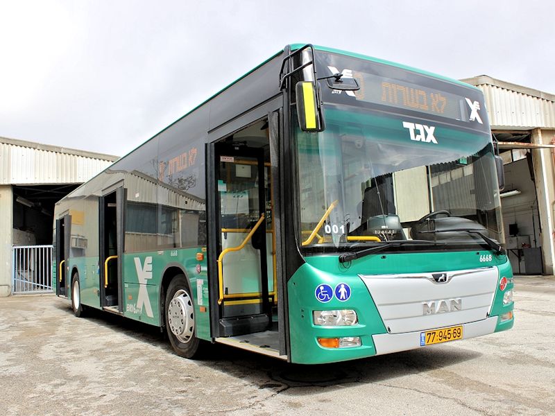 New MAN 3-door buses enter the service