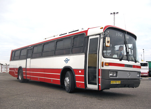 "מרצדס"   O303 1984